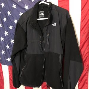 Black Men’s North Face Jacket